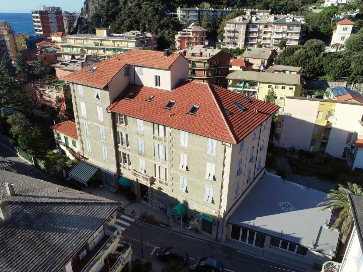 Tino Brezza Di Mare Apartman Deiva Marina Kültér fotó